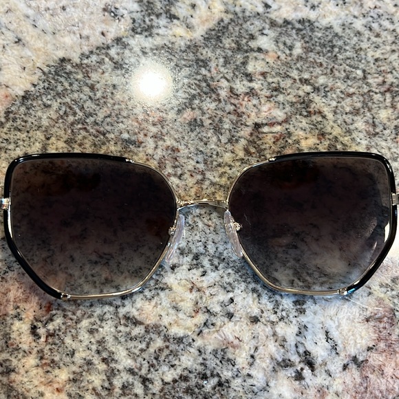 Prada sunglasses-NEW - Picture 2 of 8